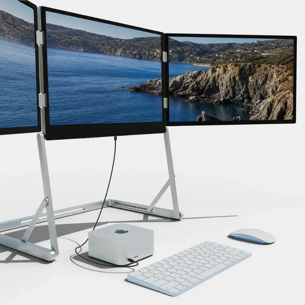 Silver ROVE Horizon 3 on a desktop computer with keyboard and mouse